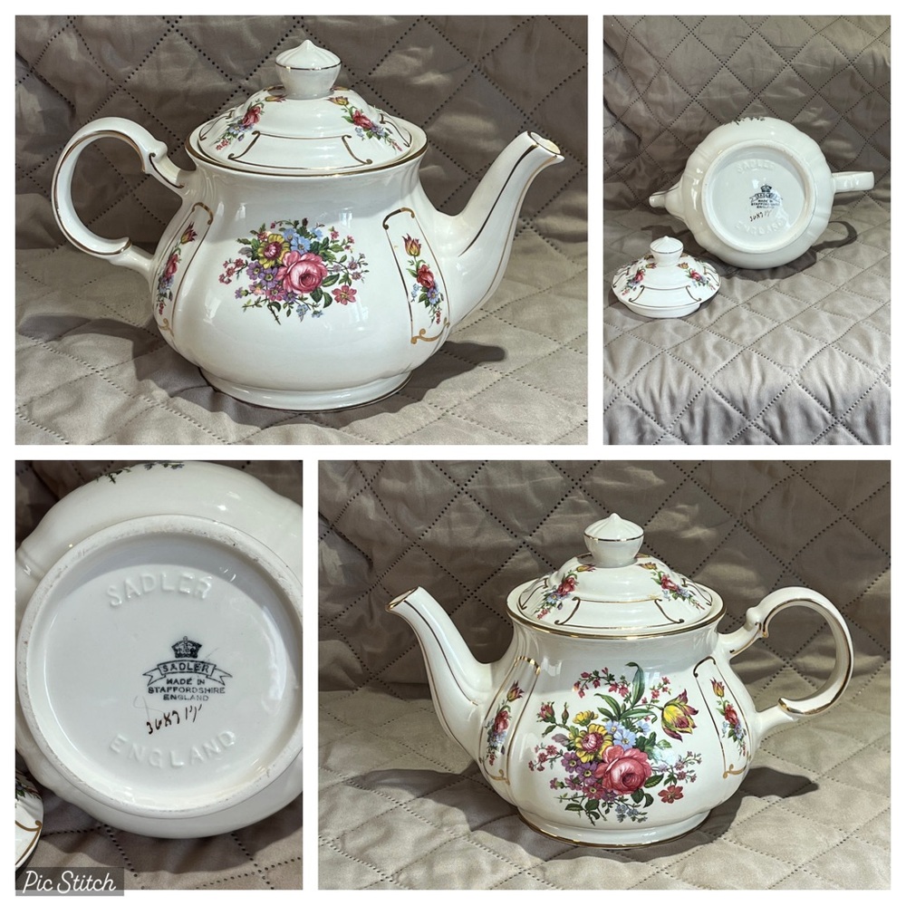 Sadler Floral Teapot with Pink and Green Details